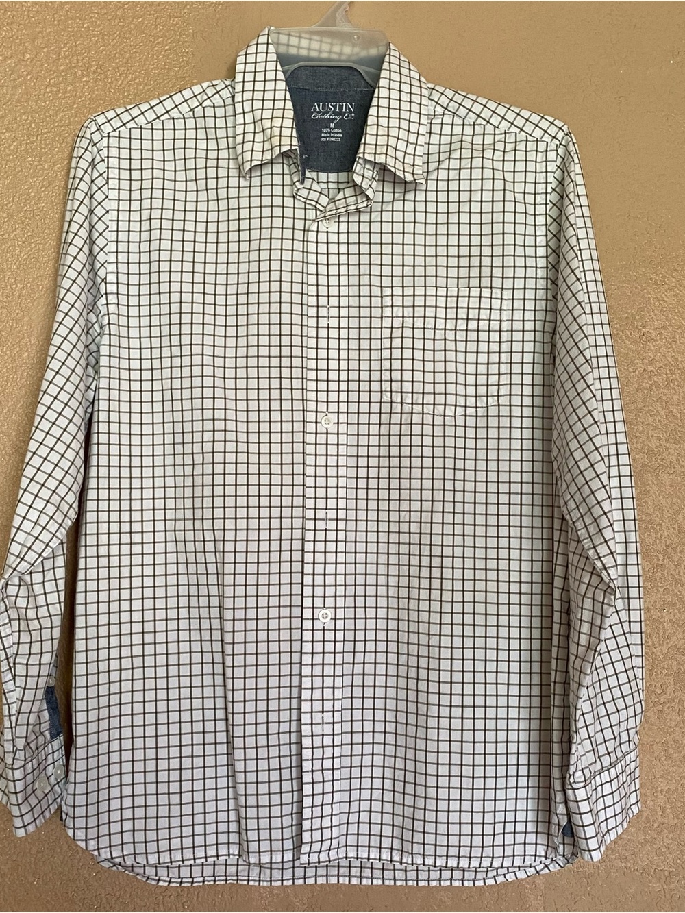 Austin Clothing Co. Men’s White Shirt With Gray Grid Check Pattern